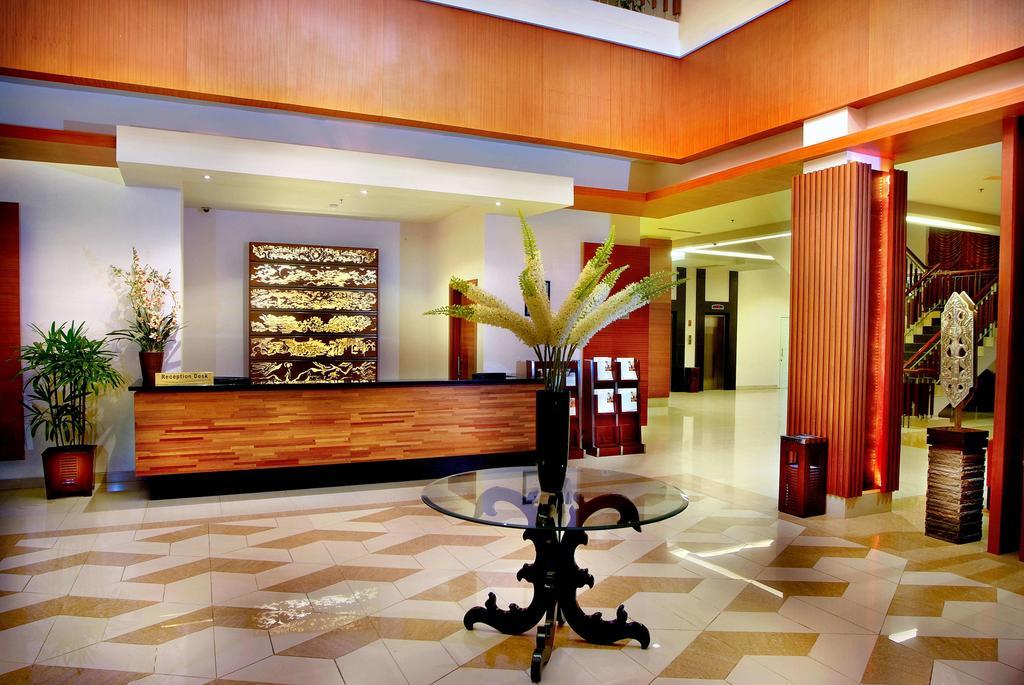 Aston Tanjung City Hotel Exteriér fotografie