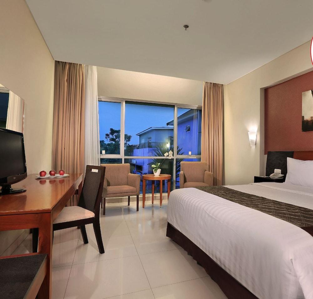 Aston Tanjung City Hotel Exteriér fotografie