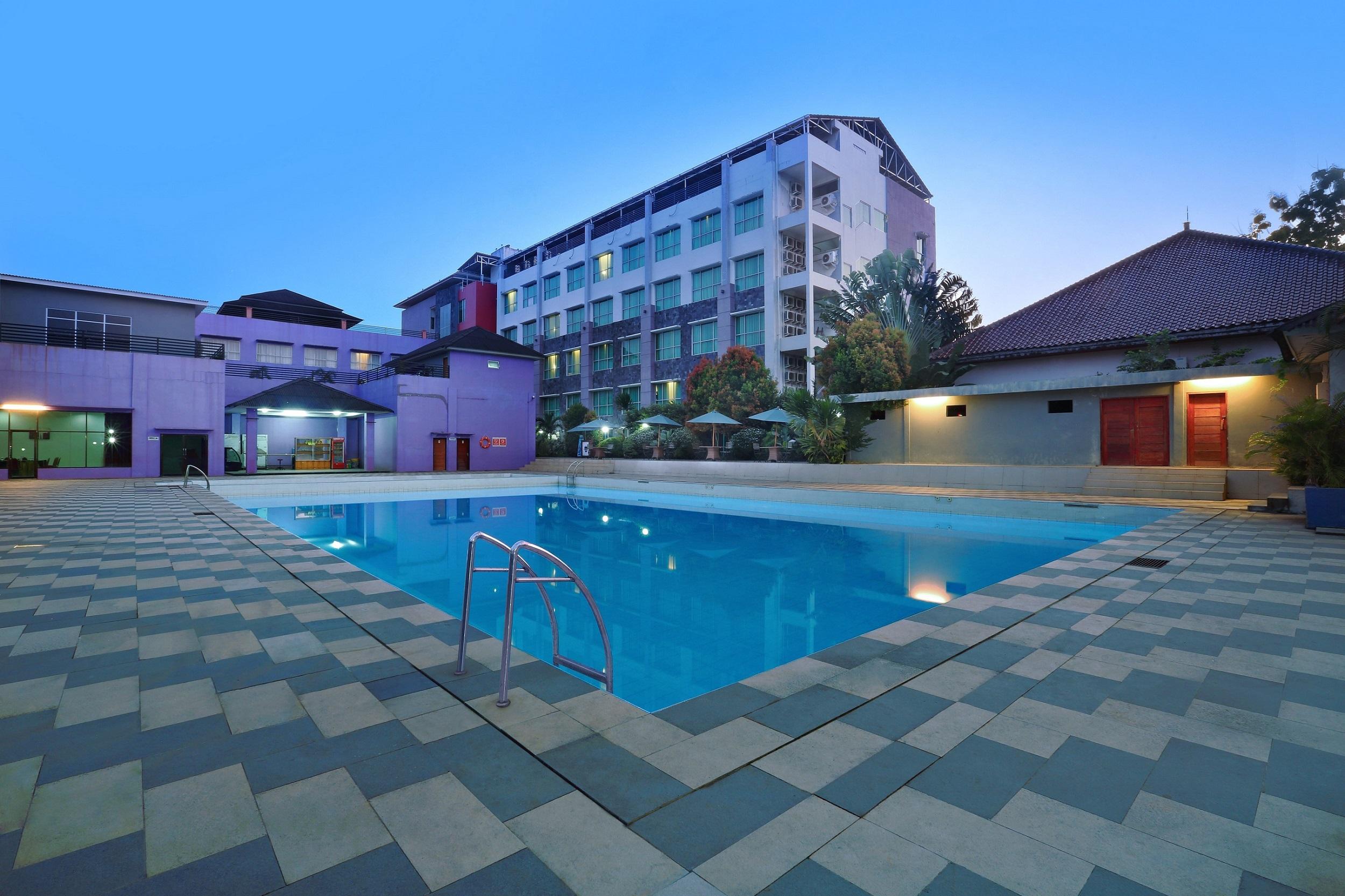 Aston Tanjung City Hotel Exteriér fotografie