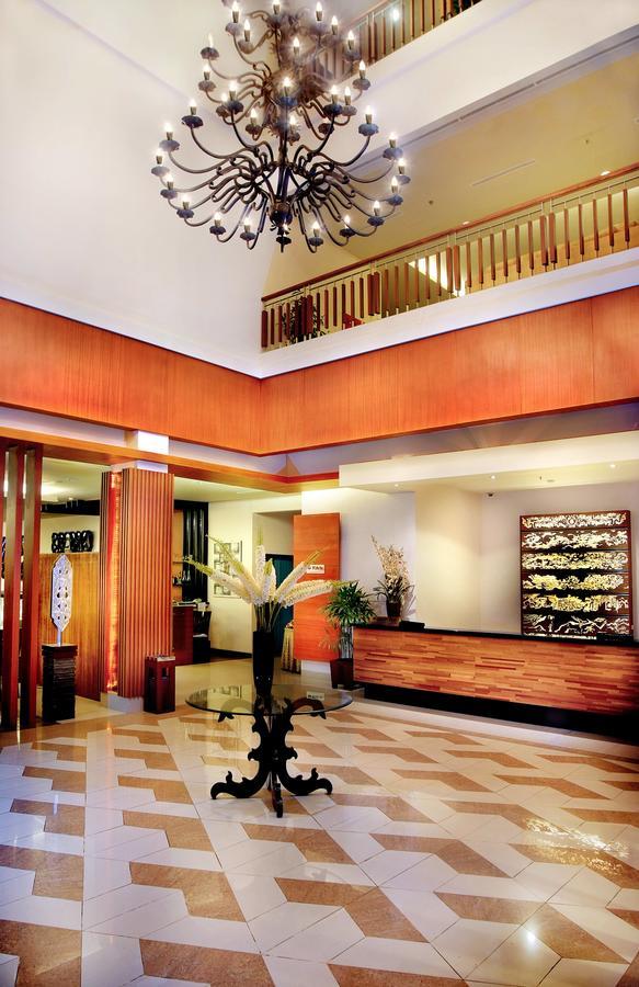 Aston Tanjung City Hotel Exteriér fotografie